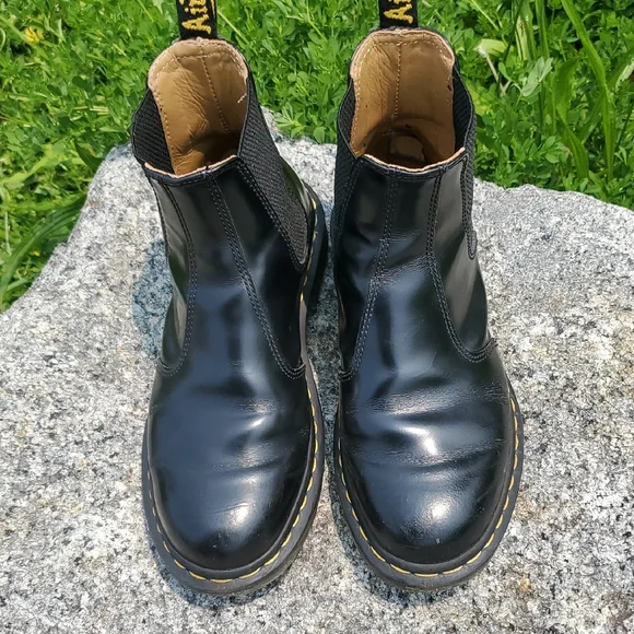 Dr. Martens 2976 YS Black Smooth Leather Chelsea Boots Size 7 - Picture 3 of 15